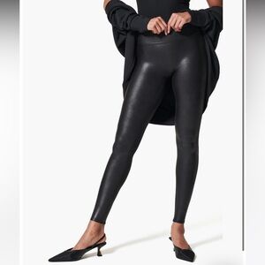 SPANX Faux Leathrr Leggings Small